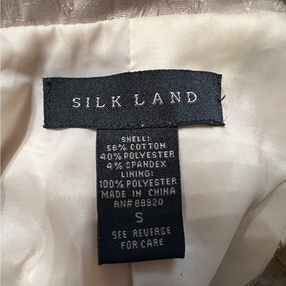 Beautiful SILK Land-Women’s Jacket - Picture 7 of 8